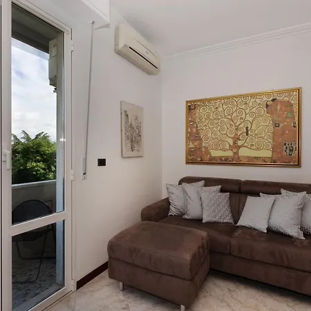 Apartamento Two Bedrooms *