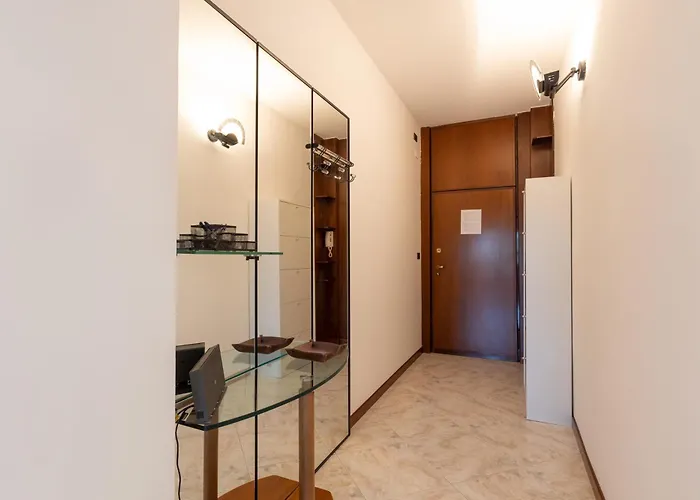 Two Bedrooms Milán
